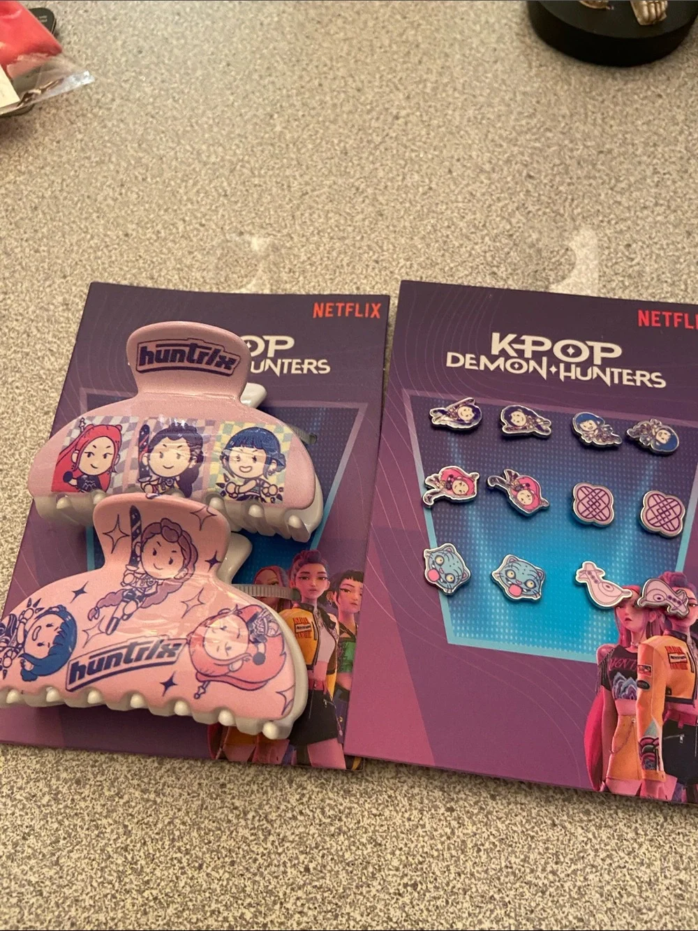 K-Pop Demon Hunters Pink Hair Clips by - Set of 2and earrings